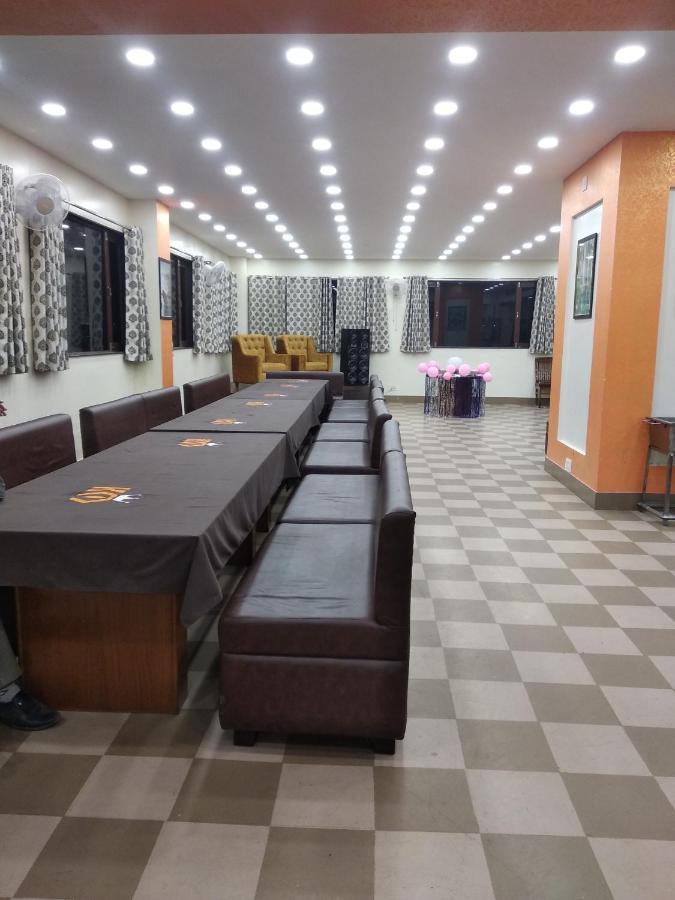 Hotel Kala Mandir Palace Біканер Екстер'єр фото