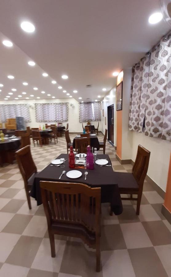 Hotel Kala Mandir Palace Біканер Екстер'єр фото