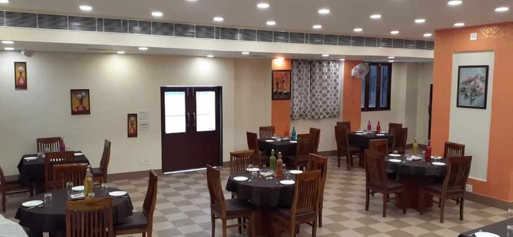 Hotel Kala Mandir Palace Біканер Екстер'єр фото